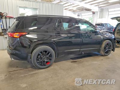 Trzecie zdjęcie samochodu z tyłu: 2023 CHEVROLET TRAVERSE PREMIER VIN:1GNEVKKW4PJ272552 - miniatura