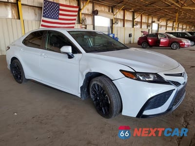 Czwarte zdjęcie samochodu z boku: 2023 TOYOTA CAMRY SE VIN:4T1S11AK4PU733260 - miniatura