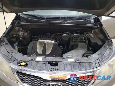 Zdjęcie 12 z 14 samochodu: 2011 KIA SORENTO EX VIN:5XYKUDA28BG059038 - miniatura