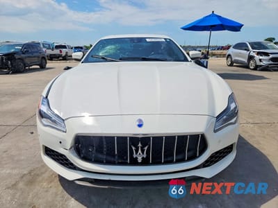 Piąte zdjęcie samochodu w środku: 2019 MASERATI QUATTROPORTE S VIN:ZAM56YRA0K1314707 - miniatura