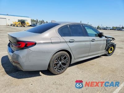 Trzecie zdjęcie samochodu z tyłu: 2022 BMW 530 I VIN:WBA53BH0XNWX73816 - miniatura