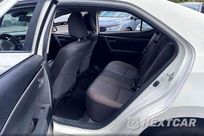 Zdjęcie 6 z 14 samochodu: 2018 TOYOTA COROLLA LE VIN:5YFBURHE3JP840007 - miniatura