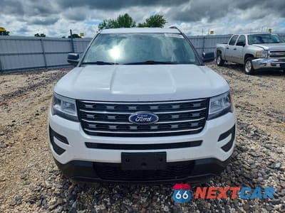 Piąte zdjęcie samochodu w środku: 2017 FORD EXPLORER VIN:1FM5K7B85HGC52353 - miniatura