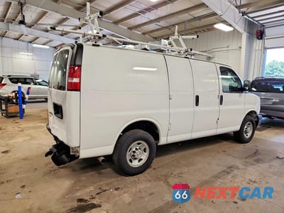 Trzecie zdjęcie samochodu z tyłu: 2023 CHEVROLET EXPRESS G2500 VIN:1GCWGAFP0P1258961 - miniatura