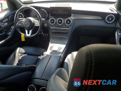 Zdjęcie 8 z 13 samochodu: 2022 MERCEDES-BENZ GLC 300 4MATIC VIN:W1N0G8EB5NG118928 - miniatura
