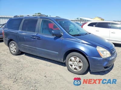 Czwarte zdjęcie samochodu z boku: 2007 KIA SEDONA BASE VIN:KNDMB233676116923 - miniatura