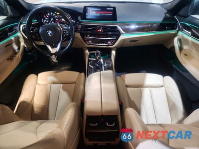 Zdjęcie 8 z 12 samochodu: 2018 BMW 530 XI VIN:WBAJA7C55JWA74482 - miniatura