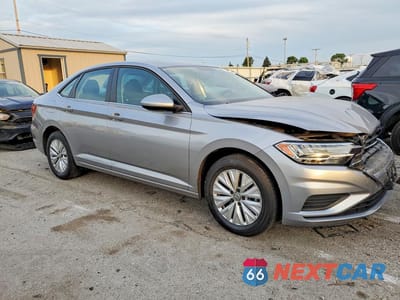 Czwarte zdjęcie samochodu z boku: 2020 VOLKSWAGEN JETTA S VIN:3VWC57BU9LM082431 - miniatura