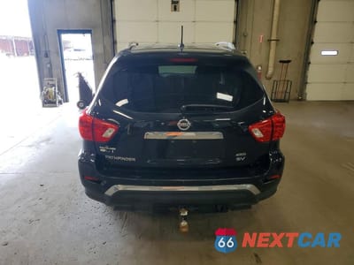 Zdjęcie 6 z 13 samochodu: 2017 NISSAN PATHFINDER SV VIN:5N1DR2MM6HC656340 - miniatura