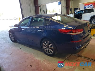 Drugie zdjęcie samochodu z przodu: 2019 KIA OPTIMA LX VIN:5XXGT4L37KG357177 - miniatura