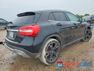 Trzecie zdjęcie samochodu z tyłu: 2019 MERCEDES-BENZ GLA 250 VIN:WDCTG4EB0KU000693 - miniatura