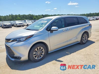 2022 TOYOTA SIENNA LE 5TDKRKEC3NS115998 - główne zdjęcie licytacji z USA - miniatura
