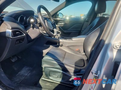 Zdjęcie 7 z 12 samochodu: 2018 JAGUAR F-PACE VIN:SADCJ2FX1JA265892 - miniatura