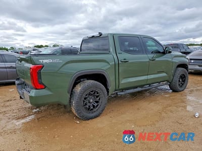Trzecie zdjęcie samochodu z tyłu: 2022 TOYOTA TUNDRA SR5 VIN:5TFLA5AB8NX016310 - miniatura