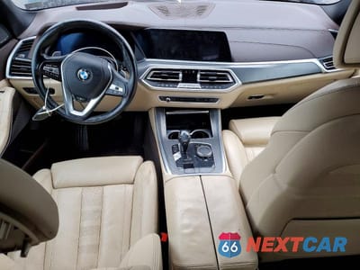 Zdjęcie 8 z 13 samochodu: 2019 BMW X5 XDRIVE40I VIN:5UXCR6C52KLK87709 - miniatura