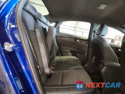 Zdjęcie 10 z 13 samochodu: 2021 KIA FORTE GT LINE VIN:3KPF34AD0ME406478 - miniatura