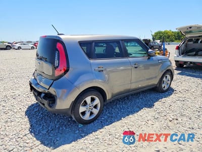 Trzecie zdjęcie samochodu z tyłu: 2018 KIA SOUL BASE VIN:KNDJN2A26J7610852 - miniatura