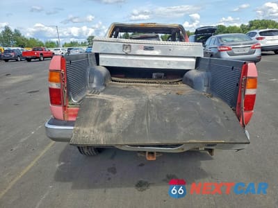 Zdjęcie 6 z 11 samochodu: 1994 TOYOTA PICKUP DX V6 VIN:JT4VN13D1R5148105 - miniatura