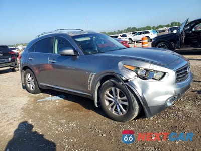 Czwarte zdjęcie samochodu z boku: 2014 INFINITI QX70 BASE VIN:JN8CS1MU3EM450675 - miniatura