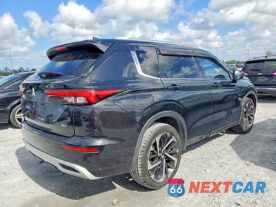 Trzecie zdjęcie samochodu z tyłu: 2022 MITSUBISHI OUTLANDER SEL VIN:JA4J4VA86NZ061182 - miniatura