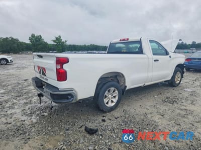 Trzecie zdjęcie samochodu z tyłu: 2021 CHEVROLET SILVERADO C1500 VIN:3GCNWAEH6MG105670 - miniatura
