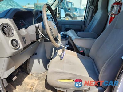 Zdjęcie 7 z 11 samochodu: 2016 FORD E350 BOX TRUCK VIN:1FDWE3FL7GDC13038 - miniatura