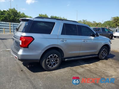 Trzecie zdjęcie samochodu z tyłu: 2024 FORD EXPEDITION XLT VIN:1FMJU1H83REA20005 - miniatura