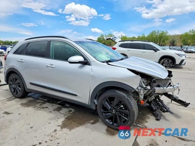 Czwarte zdjęcie samochodu z boku: 2019 KIA NIRO S TOURING VIN:KNDCC3LC6K5250229 - miniatura