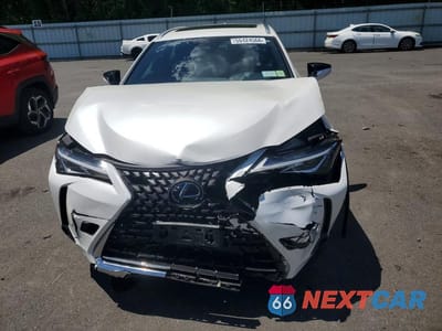 Piąte zdjęcie samochodu w środku: 2021 LEXUS UX 250H VIN:JTHP9JBH2M2037458 - miniatura