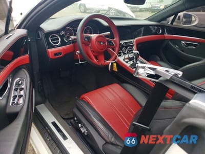 Zdjęcie 8 z 12 samochodu: 2021 BENTLEY CONTINENTAL GT VIN:SCBCG2ZG8MC086380 - miniatura