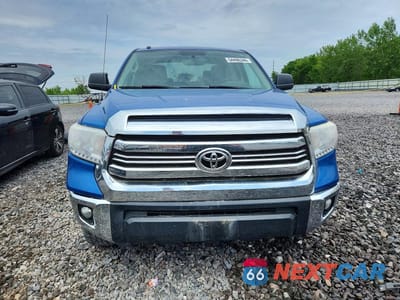 Piąte zdjęcie samochodu w środku: 2016 TOYOTA TUNDRA SR5 VIN:5TFDW5F10GX555884 - miniatura