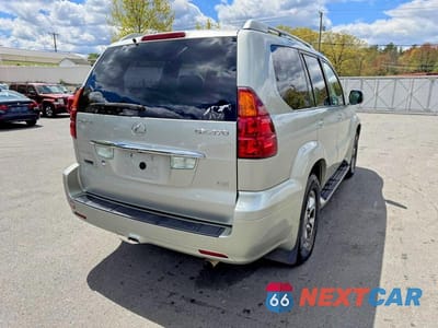 Trzecie zdjęcie samochodu z tyłu: 2004 LEXUS GX 470 VIN:JTJBT20XX40040713 - miniatura