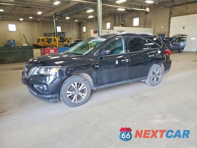 2017 NISSAN PATHFINDER SV 5N1DR2MM6HC656340 - główne zdjęcie licytacji z USA - miniatura