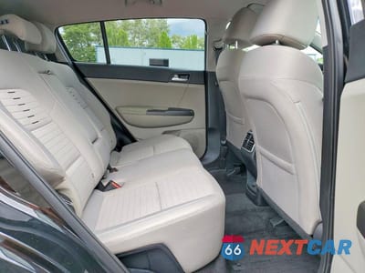 Zdjęcie 10 z 12 samochodu: 2020 KIA SPORTAGE LX VIN:KNDPMCAC1L7714213 - miniatura