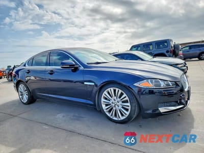 Czwarte zdjęcie samochodu z boku: 2012 JAGUAR XF PORTFOLIO VIN:SAJWA0HB2CLS27904 - miniatura