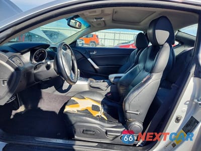 Zdjęcie 7 z 12 samochodu: 2010 HYUNDAI GENESIS COUPE 3.8L VIN:KMHHU6KH9AU017334 - miniatura