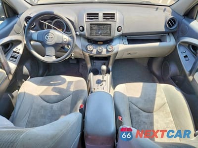 Zdjęcie 8 z 13 samochodu: 2011 TOYOTA RAV4 BASE VIN:2T3KF4DV8BW054682 - miniatura