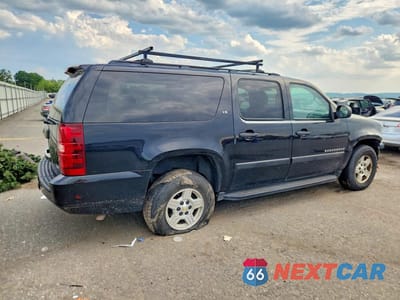 Trzecie zdjęcie samochodu z tyłu: 2008 CHEVROLET SUBURBAN K1500 LS VIN:3GNFK16328G157538 - miniatura