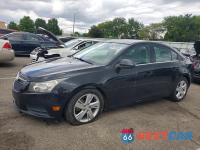 2014 CHEVROLET CRUZE 1G1P75SZ6E7460080 - główne zdjęcie licytacji z USA - miniatura