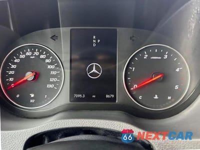 Zdjęcie 9 z 15 samochodu: 2022 MERCEDES-BENZ SPRINTER 2500 VIN:W1X4EBHY0NP484324 - miniatura