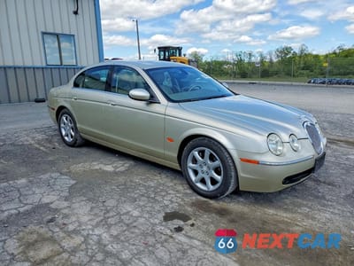 Czwarte zdjęcie samochodu z boku: 2006 JAGUAR S-TYPE 4.2 VIN:SAJWA01B46HN58498 - miniatura