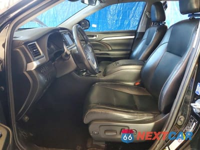 Zdjęcie 7 z 13 samochodu: 2018 TOYOTA HIGHLANDER XLE VIN:5TDJZRFH0JS893863 - miniatura