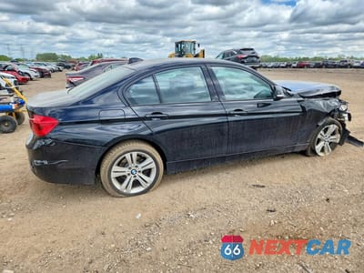 Trzecie zdjęcie samochodu z tyłu: 2016 BMW 328 XI SULEV VIN:WBA8E3G53GNT80050 - miniatura