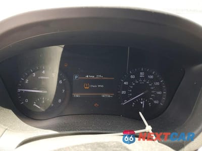 Zdjęcie 9 z 12 samochodu: 2018 GENESIS G80 3.8 VIN:KMHGN4JE0JU235442 - miniatura