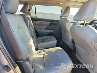 Zdjęcie 11 z 13 samochodu: 2023 TOYOTA HIGHLANDER HYBRID PLATINUM VIN:5TDEBRCH2PS125837 - miniatura