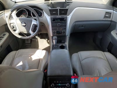 Zdjęcie 8 z 13 samochodu: 2010 CHEVROLET TRAVERSE LT VIN:1GNLVGED2AS132953 - miniatura