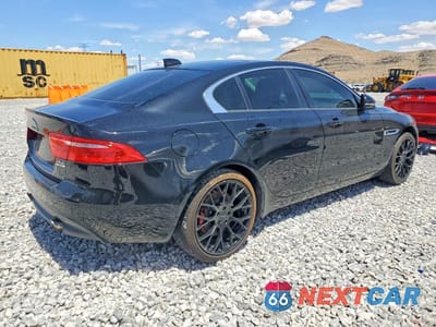 Trzecie zdjęcie samochodu z tyłu: 2017 JAGUAR XE PREMIUM VIN:SAJAJ4BV8HCP14987 - miniatura