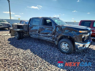Czwarte zdjęcie samochodu z boku: 2025 CHEVROLET SILVERADO K3500 LT VIN:1GB4KTEY6SF173229 - miniatura