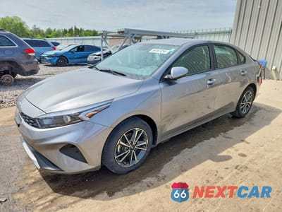 2022 KIA FORTE LXS 3KPF24AD9NE468269 - główne zdjęcie licytacji z USA - miniatura