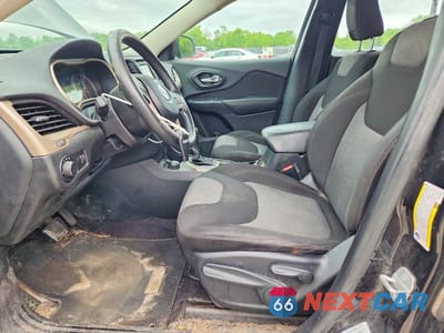 Zdjęcie 7 z 13 samochodu: 2016 JEEP CHEROKEE SPORT VIN:1C4PJMAB3GW180925 - miniatura